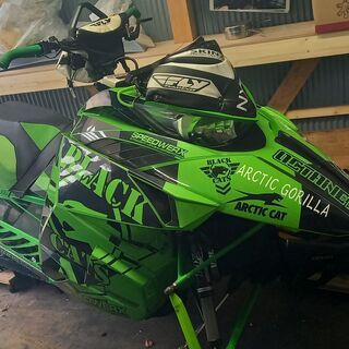 スノーモービル　ARCTICCAT　M8000　162　17年式