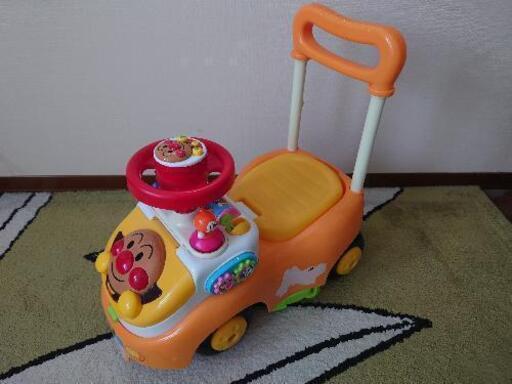 お取引終了　最終値下げ！　アンパンマン　よくばりビジーカー