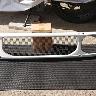 最終値下げです　JB64W・JB74W用　フロントグリル