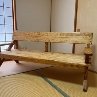 完全手作り　温もりある木製ソファ