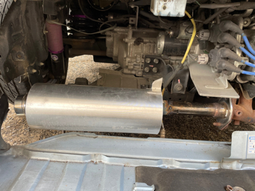 サンバーマフラー