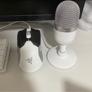 Razer ゲーミングマウス viper ultimate ゲーミングキーボード huntman mini seiren miniの画像