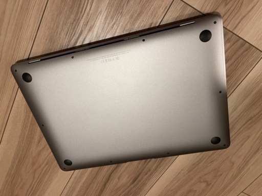パソコン MacBook Air 2019 128SSD i5 1.6x2cpu