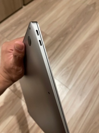 パソコン MacBook Air 2019 128SSD i5 1.6x2cpu