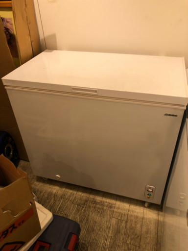 冷凍庫　冷凍ストッカー