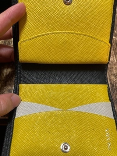 PRADA サフィアーノ マルチカラー