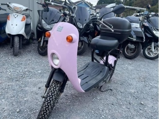 ★お支払い総額 2.8万円★ スズキ チョイノリ 社外マフラー 外観良好♪ 前後スパイクタイヤ！ 嬉しいリアボックス付き♪ ちょこっと足に♪ 関東圏内即日配送可能です！