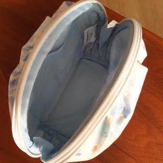 コスメポーチの画像