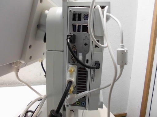 小型PC+モニターセット【Win10】EPSON Endeavor ST180E Core i3-6100T メモリ8GB　SSD25