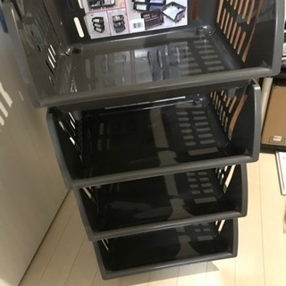 スタックできるプラケース 4段 [取引中]