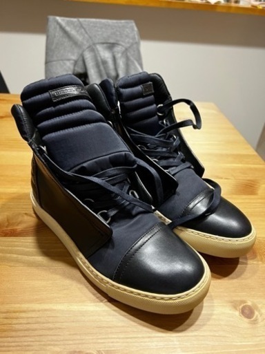 ディーゼル　スニーカー新品未使用