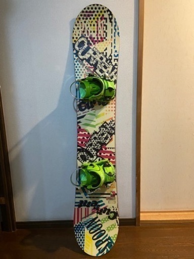 美品 SPOON スプーン 150cm スノボ板 バイン、ケース付き