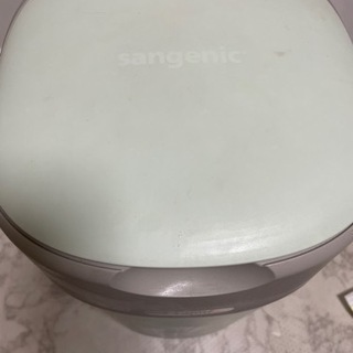 combi オムツ ゴミ箱