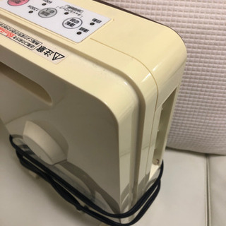 アイリスオーヤマ　セラミックファンヒーターの画像
