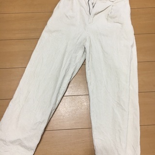 sサイズ　　黒パンツ　白コーデュロイ　2つ