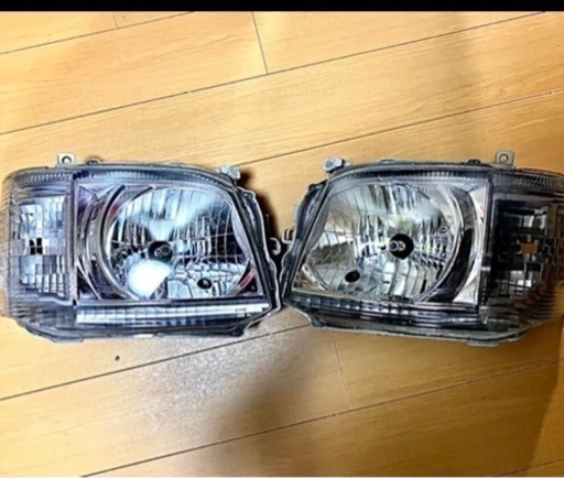ハイエース 200  3型 ヘッドライト
