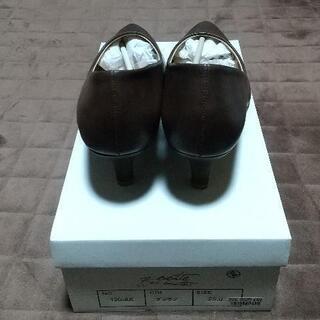 新品　パンプス　25センチの画像