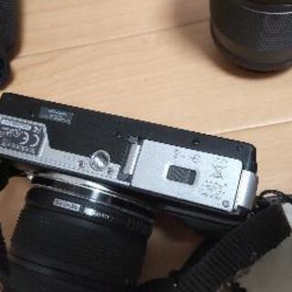 OLYMPUS E−PM2 E-PM2 ブラック　望遠+標準レンズキット ニコンレンズ変換アダプター の画像
