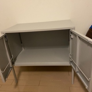 IKEA グレーキャビネットの画像