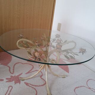 最終お値下げ！おしゃれなガラステーブル❣️丸テーブル❣️インテリ...