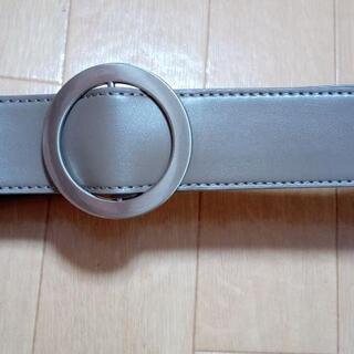 薄茶色の太めのレディースベルト　新品の画像