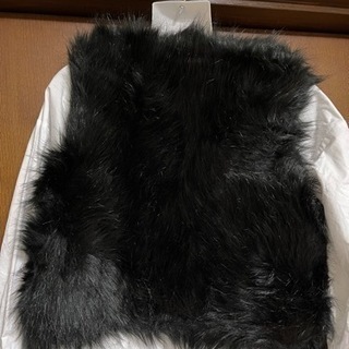 ⭐️【中古】ショート　ベスト　フェイクファーの画像