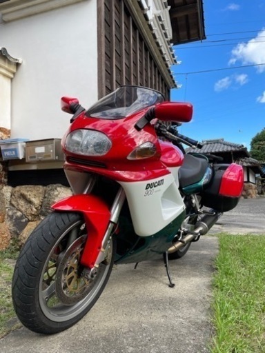 ducati st2 ドゥカティ　ツーリング、キャンプ、カブ、最高の相棒