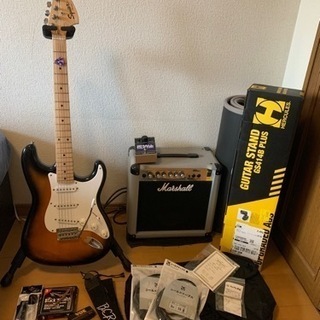 Squier スクワイヤー　フェンダー　ギターセット　マーシャルアンプ　初心者