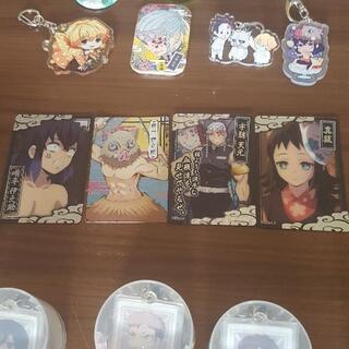 ストラップ&バッチ色々セットの画像