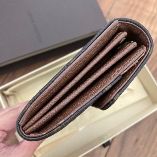 ルイヴィトン　モノグラムエトワール　ポルトフォイユ・サラ