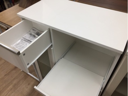 ニトリのレンジ台（ホワイト）です。【トレファク東大阪店】