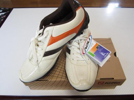 【新品】（ネブ）nev スポーツシューズ FUTURE SHAPES