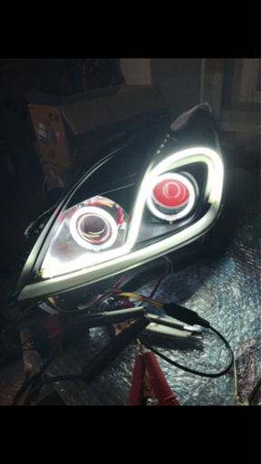 直接引取限定値下げ！ 30プリウス　ヘッドライト