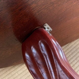 一枚板のテーブルの画像