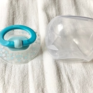 おしゃぶり　NUKの画像