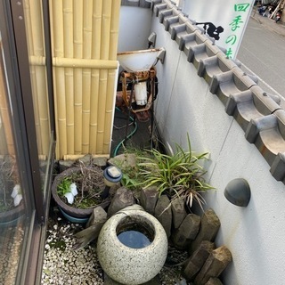 和風ベランダ飾り物と砂利他　全て