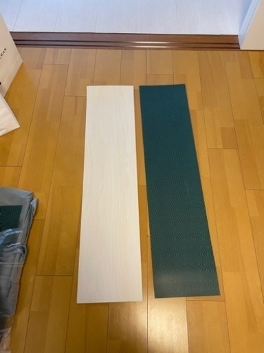中古　DIY 床材　置くだけフロアタイル　何枚でも
