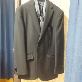 礼服