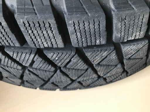 商談成立　245/70R/16 16インチ　スタッドレス　2014年製　バリ溝