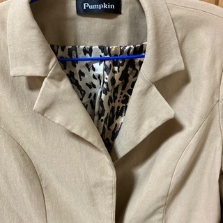 レディースジャケットの画像