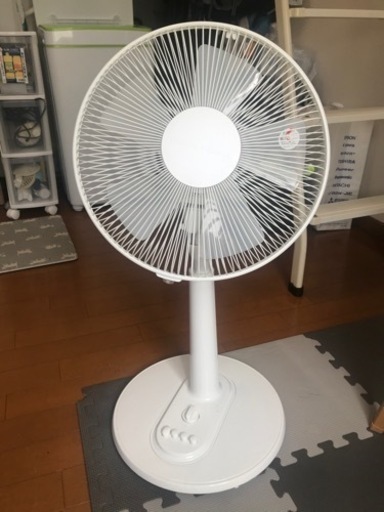 ユアサ 押しボタン式 リビング扇風機　ホワイト
