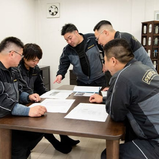 経験よりやる気重視で即採用♪重量物・機械設備の搬入据付工事作業員【手当充実】【社宅完備】の画像