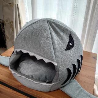 【値下げ1000円→800円】猫用ペットハウス　サメ型S(小型犬...