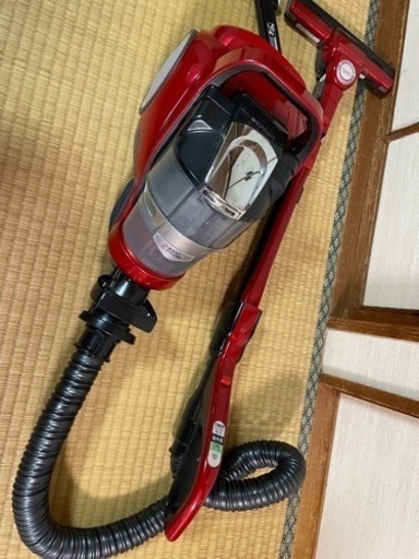取引中　掃除機　サイクロン式クリーナー　日立　CV-SU7000 ２０１１年製　中古