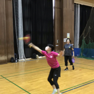 Pickleball (ピックルボール) - スポーツ