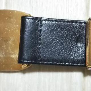 値下げしました❗️金のベルトバックルの画像