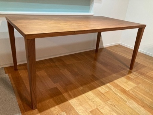 ダイニングテーブル