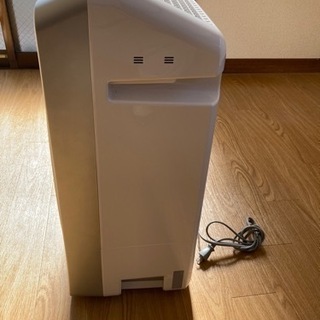 【0円譲渡】Panasonic 加湿空気清浄機(説明書付)の画像