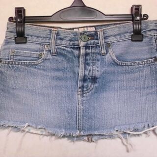 HOLLISTER／ホリスター　デニムミニスカート　②