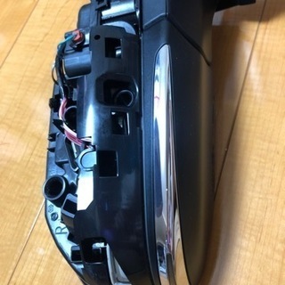 プリウス50系、ドアミラーBSM付き右側
